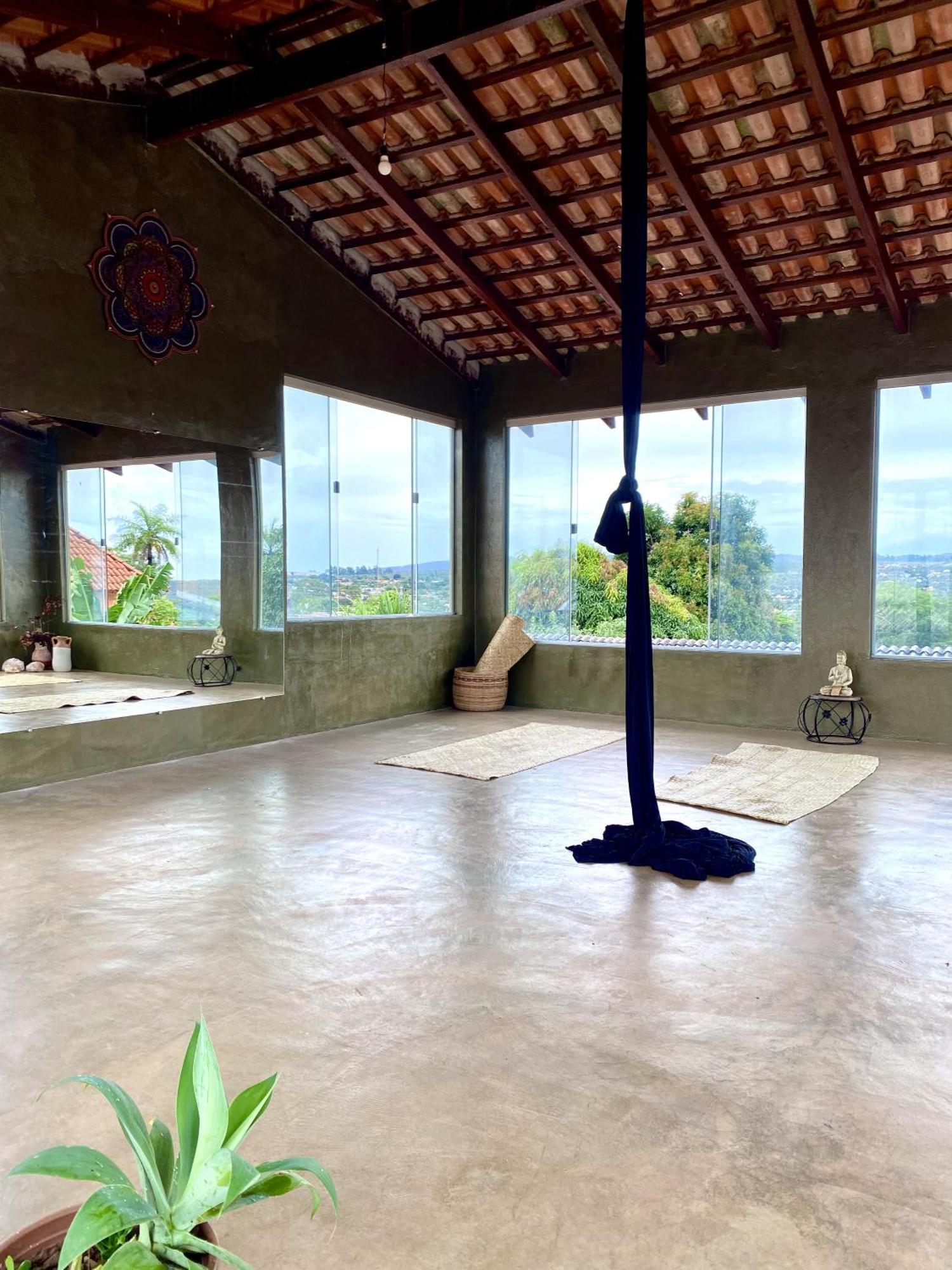 Private Cosmic Villa! 2 Homes, Yoga Room & Jacuzzi! Alto Paraíso de Goiás Kültér fotó
